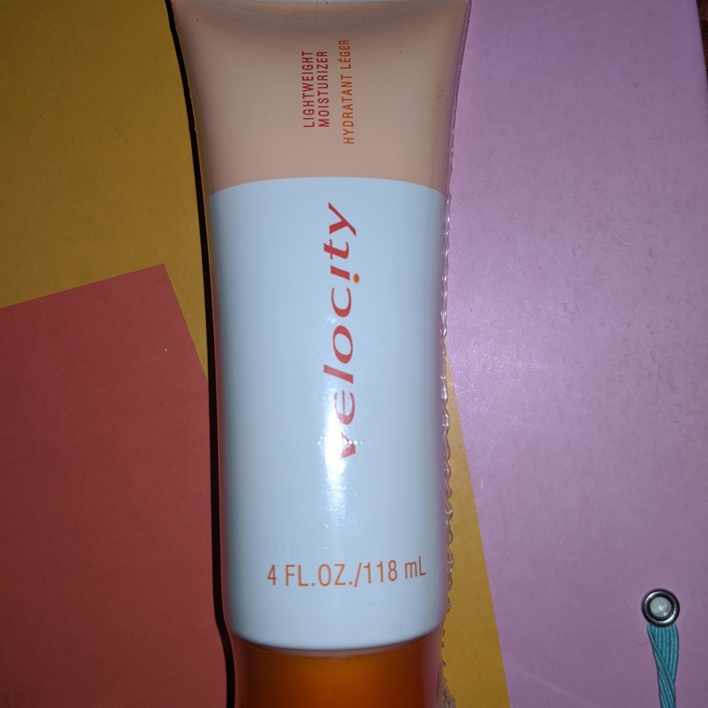 Mary Kay Velocity Lightweight Moisturizer